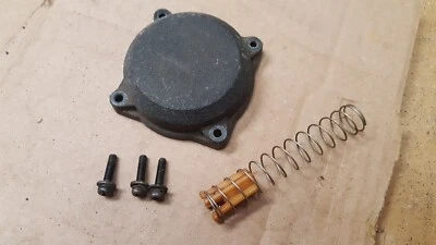 1986 1987 Kawasaki ZX1000 NINJA 1000R carburetor top cover cap spring retainer — 第 1/4 张图片