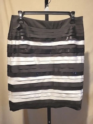 White House Black Market Black White Satin Sequin Layered Fitted Skirt Sz 4 - Image 1 of 4