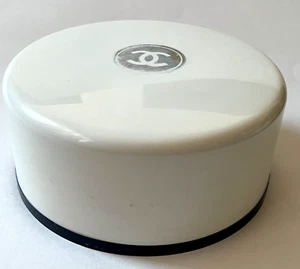 Chanel Vintage Round Bath Powder No 5 - 8 oz. 1/4 full - Picture 1 of 11