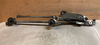 2014-2018 NISSAN PULSAR C13 FRONT WINDSCREEN WIPER MOTOR & LINKAGE 0390243220 - Image 1 of 4