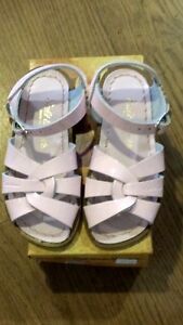 New Sun-San Salt Water Sandals,original style,shiny pink leather, toddler 6,NIB