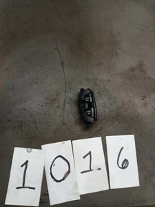 2002-2006 Nissan Altima 2.5l OEM Cruise Control Switch (C1-5-2-2-1016) - Picture 1 of 10