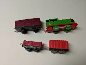 Thomas And Friends 2009 Gullane Motorized Percy And 3 Cars - Picture 1 of 2