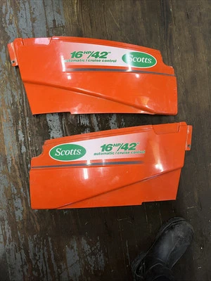 Paneles de capó para tractor de césped Scotts Foto 1 de 4
