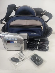 Canon NTSC ZR 65 MC Mini DV Digital Video Camcorder Bundle w/ Battery & Accs - Picture 1 of 11