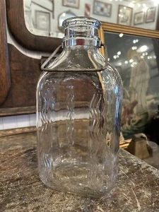 Vintage 1/2 Gallon Glass Milk Jug W/Metal Handle-Duraglas-2 Quarts - Picture 1 of 10