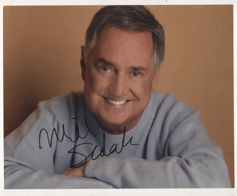 " NEIL SEDAKA  " - AMERICAN SINGER,PIANIST & COMPOSER -   HAND SIGNED  PHOTO Cover