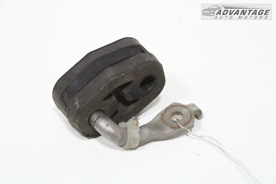 2015-2021 CHRYSLER 300 3.6L REAR RIGHT SIDE EXHAUST PIPE INSULATOR SUPPORT OEM Foto 1 de 4