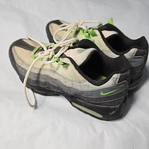 USED CRACKED DAMAGED NIKE AIR MAX 95 2006 3M REFLECTIVE GODZILLA SIZE 9 - Picture 1 of 3