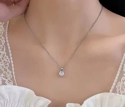 Halskette mit Zirkonia Kristall Anhänger Silber Halsband Strass Stein Damen - Bild 1 von 4