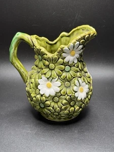 Vintage Ardco Dallas Green & White Daisy 1960s Ceramic Deco Pitcher Vase Japan - Picture 1 of 11