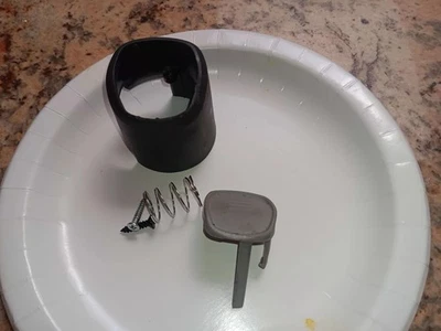 UPPAbaby Vista 2015 To 2019 Stroller LEFT Front Wheel Lock Button Cap & Spring - Image 1 of 4