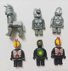 Lot of 6 Masked Rider Kamen Rider Action Figure  2" old loose - Picture 1 of 3