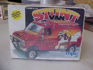 MPC 1980 FORD 4X4 FURGONETA ACROBÁTICA ESCALA 1:25 MODELO KIT 1-0430 (PIEZAS) - Imagen 1 de 5