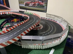 Slot Car Track Fencing, Barrier Fence 1:32, 1/32 Scale Fits Carrera, Scalextric - Picture 1 of 8