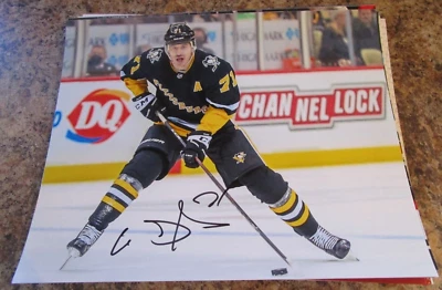 EVGENI MALKIN PITTSBURGH PENGUINS SIGNED 8X10 MATTE PHOTO (B) - Image 1 of 2