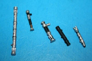 STAR WARS MODERN WEAPONS LOT 1 PC "HILT" LIGHTSABER WEAPONS GREAT SHAPE FIGURE - Picture 1 of 13