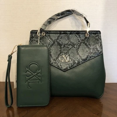Cartera Christian Lacroix SABLE Python en verde azulado 11”x9”x5” con billetera 7.5”x4”x1” Foto 1 de 4