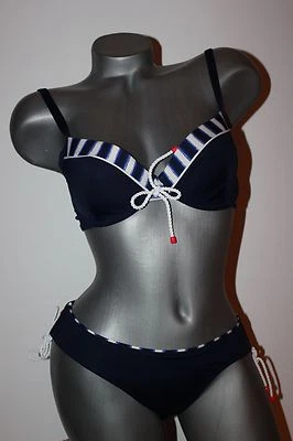 Triumph gefütterter Bügel Bikini "Sand & Sea CTOWP 02" dunkelblau 38 C Mini 38  - Bild 1 von 4
