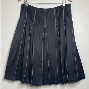 St. John Collection Elegant Black Pleated Midi Skirt with White Stitching Sz 14 - Picture 1 of 13