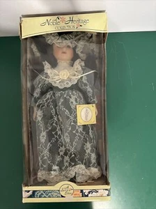 Muñeca coleccionable Noble Heritage de colección una edición especial NRFB CAJA TIENE ALGUNOS DAÑOS - Imagen 1 de 8