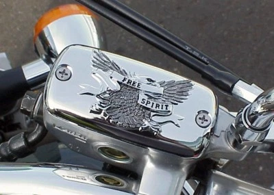 Honda Shadow VLX 600 750 1100 Magna Aero VTX VT 1300 Sabre Fury CHROME FLUID CAP - Image 1 of 2