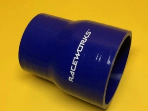 Raceworks SHR-250300BE 2.5 - 3" 63 - 76 mm Straight reducer Silicon Blue - Picture 1 of 2