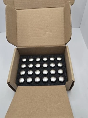 GM 85105299 - GM OEM Accessory Silver Lug Nuts Contains 24 Nuts - Image 1 of 4