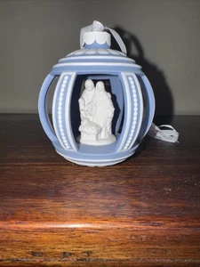 Wedgewood Krippe Heilige Familie Weihnachten Urlaub Ornament blau rund Jasperware - Bild 1 von 6