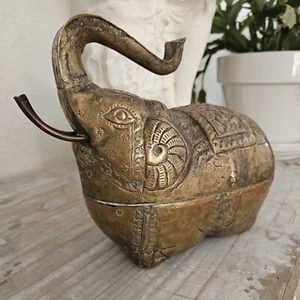 Elephant Betel Box Antique South East Asian Burmese Thai Silver-plate - Imagen 1 de 24