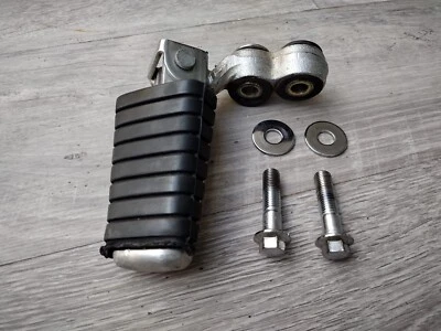 84-85 Yamaha Virago XV1000. Б/у заводской передний правый ножной колышек. - Изображение 1 из 4