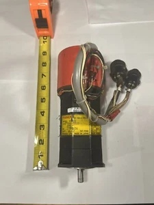 Fanuc AC Servo Motor 3-OS A06B—0533-B551 3 Phase 6 Poles - Picture 1 of 7