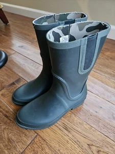 L.L Bean Wellies Rubber Chore Rain Weather Boots Green Tall Pull On Women Size 8 - Picture 1 of 4