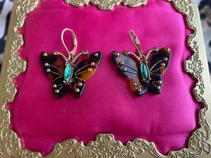 Pendientes de mariposa lucita adornados tortuga Betsey Johnson MUY RAROS - Imagen 1 de 2