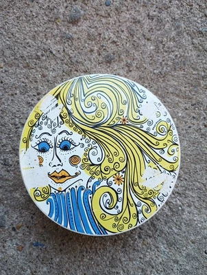 Gwendella Vintage Thingie Circle Jigsaw Puzzle Sandy Miller Hippie Mod Groovy - Image 1 of 4