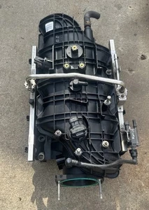 TBSS NBSS Intake Thottle Body,Fuel Rails Injectors LS 5.3 4.8 6.0 Cathedral OEM - Picture 1 of 6