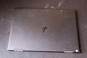 HP Spectre x360 Convertible Model 13-ae000nt laptop parts ***FAULTY*** 324 - Afbeelding 1 van 8