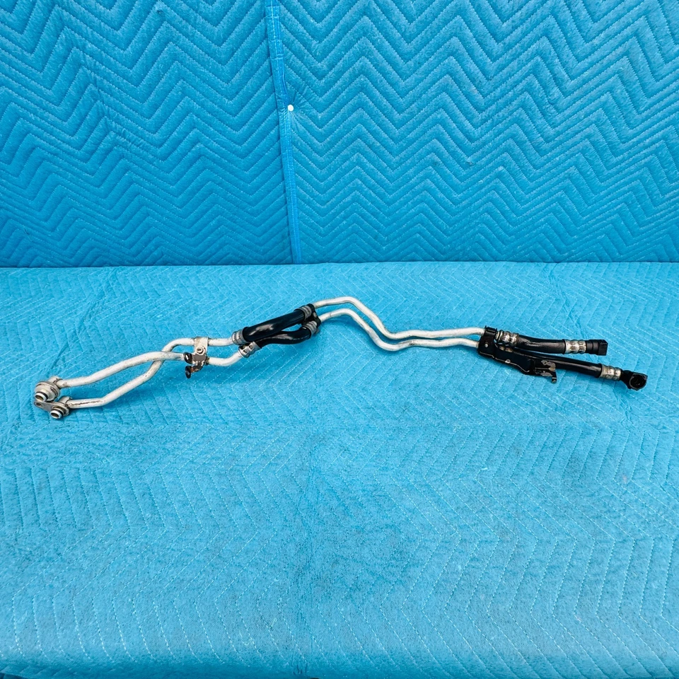 2012–2017 BMW 650i Transmission Oil Cooling Lines OEM - Image 1 of 4