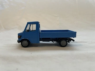 Conrad No. Пикап 3062 Mercedes Benz 207D 307D - Изображение 1 из 3