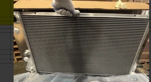 Radiador de aluminio de 3 filas para Cadillac DeVille 1965-1974 núcleo de 28" W x 17" H - Imagen 1 de 2