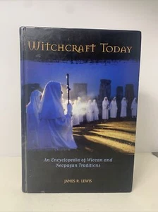 Witchcraft Today An Encyclopedia of Wiccan and Neopagan Traditions, Lewis, James - Foto 1 di 10