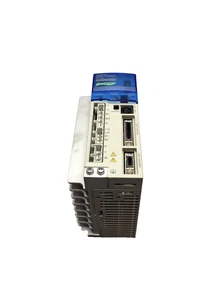 R7DAP04H - OMRON - R7D-AP04H Dimmer 400W 2.6A ÜBERHOLT - Bild 1 von 3