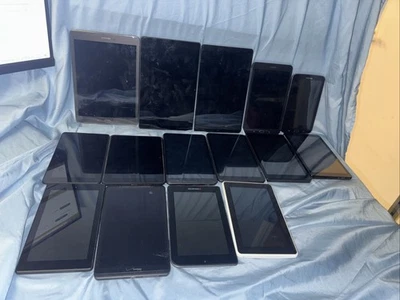 Lot Of 15  Tablets NOT TESTED As Is FOR PARTS SAMSUNG HP AMAZON  AND MORE BUNDLE - Image 1 of 4