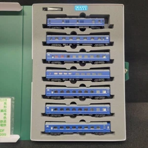 KATO 10-210 Sleeper Car 7 auto set base treno retrò - Foto 1 di 14