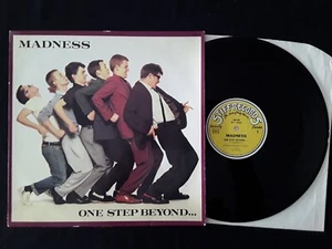 Madness – One Step Beyond - Maxi 45T - 12" - Fra 1979 - VG+/VG+ - Imagen 1 de 2