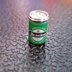 Mini accesorio RC escala 1/10 verde claro miniatura lata de cerveza alcohol Rock Crawler - Imagen 1 de 5