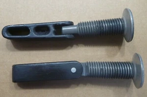 MARINE GENUINE JOHNSON EVINRUDE LOT OF 2 TRANSOM CLAMP SCREWS KIT ASSY 388052 - Picture 1 of 5