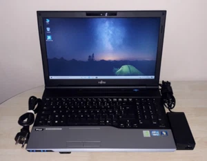 PC PORTABLE Fujitsu Lifebook Core i3 @ 2nd Gen. WINDOWS10 OFFICE BATTERIE OK - Photo 1/18