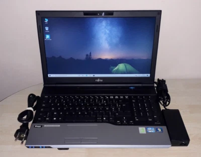 PC PORTABLE Fujitsu Lifebook Core i3 @ 2nd Gen. WINDOWS10 OFFICE BATTERIE OK - Photo 1/4