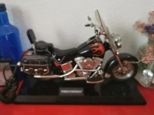 Harley Davidson Softail Motorrad Telefon Lichteffekten und Geräuschen Telemania - Photo 1/4